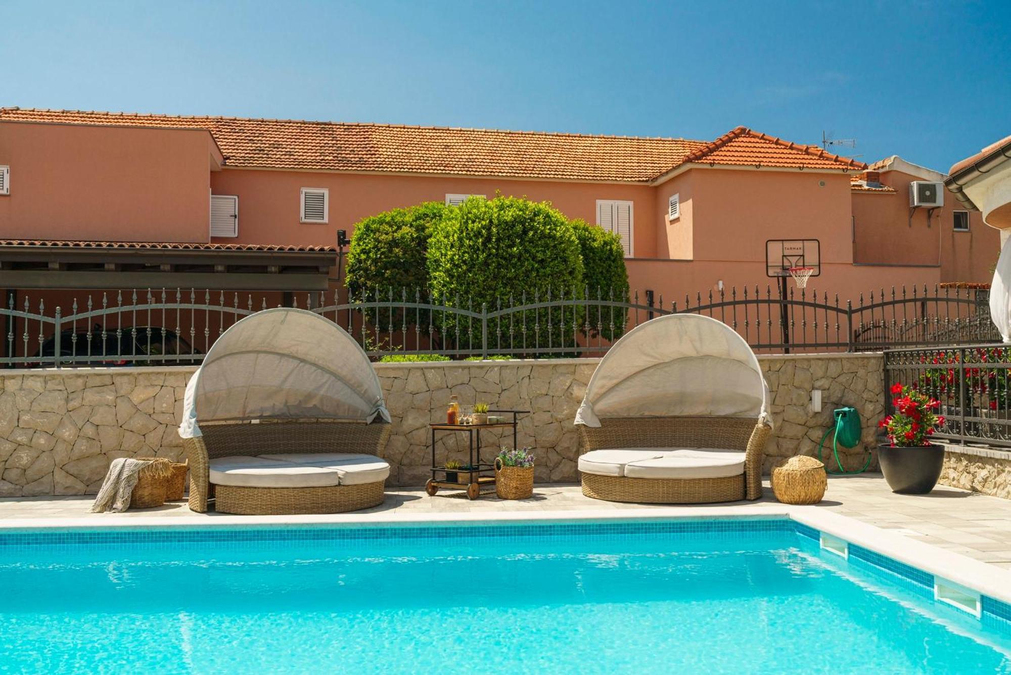 Apartments Antonia Sibenik Exterior photo