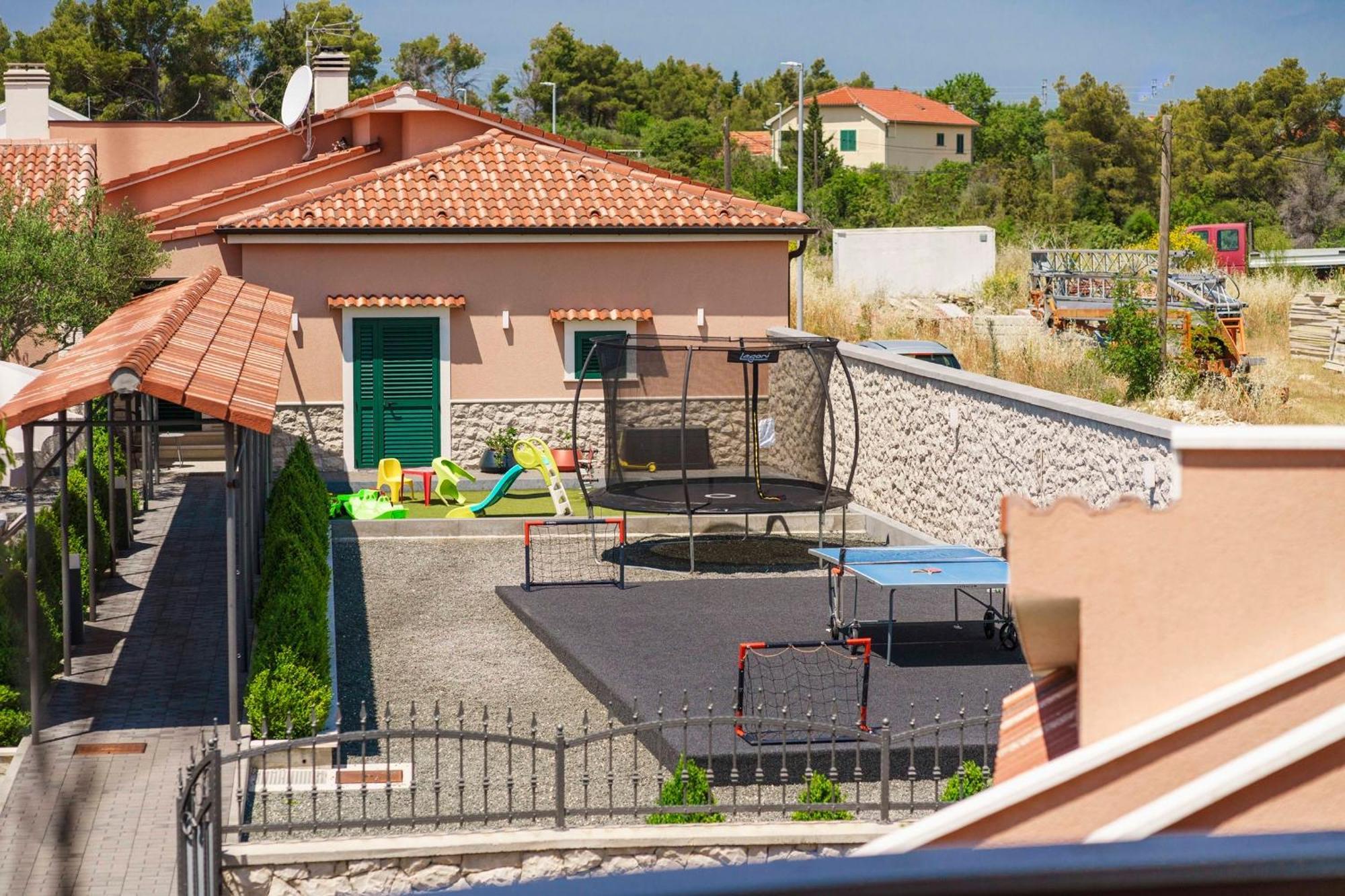 Apartments Antonia Sibenik Exterior photo